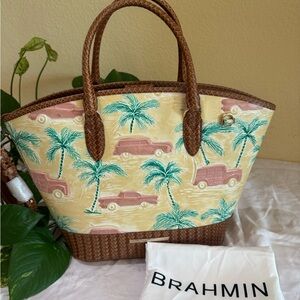 NWT Brahmin Jeanne
Honey Brown Copa Cabana
Genuine Leather